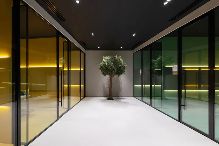 Demountable glass partitions for offices Amman Jordan